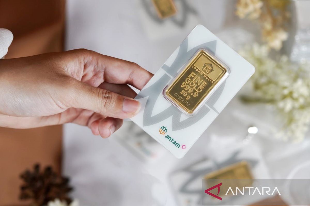 Harga emas Antam hari ini stabil di angka Rp1,932 juta/gram